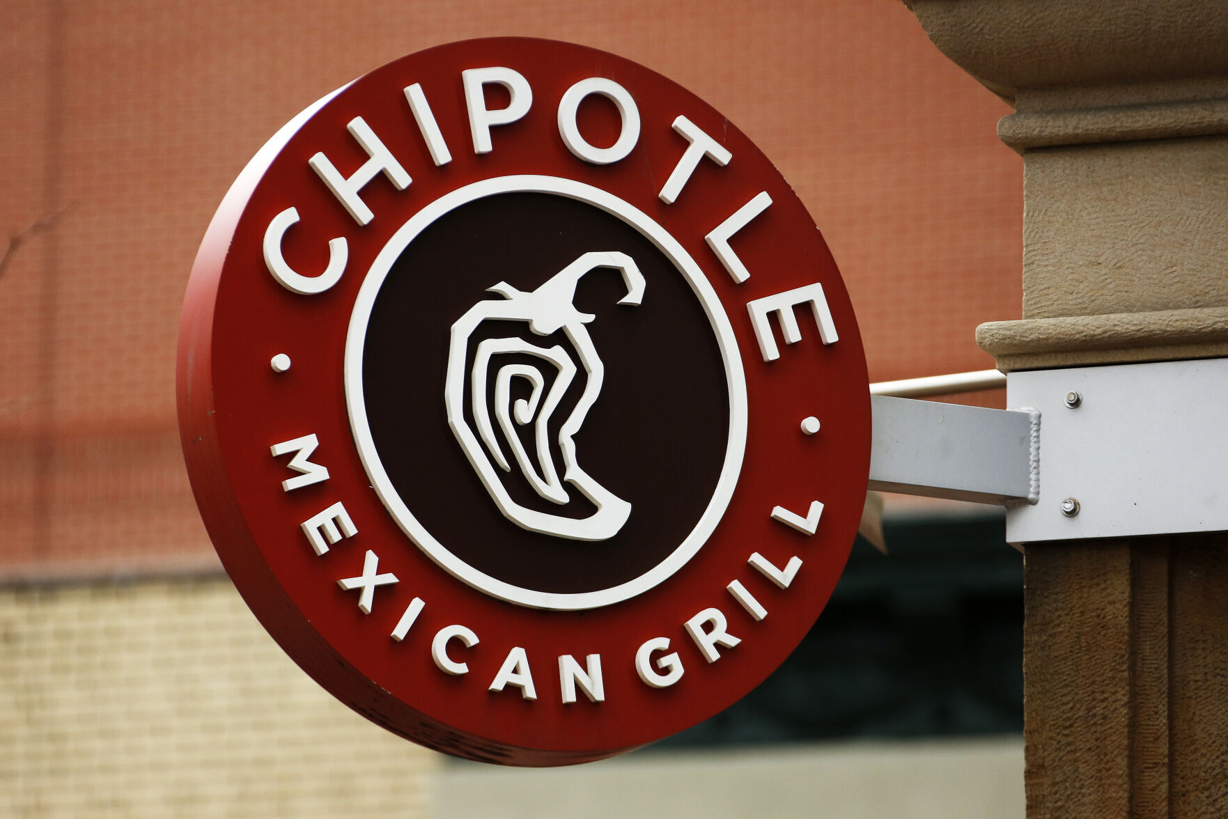 Earns Chipotle